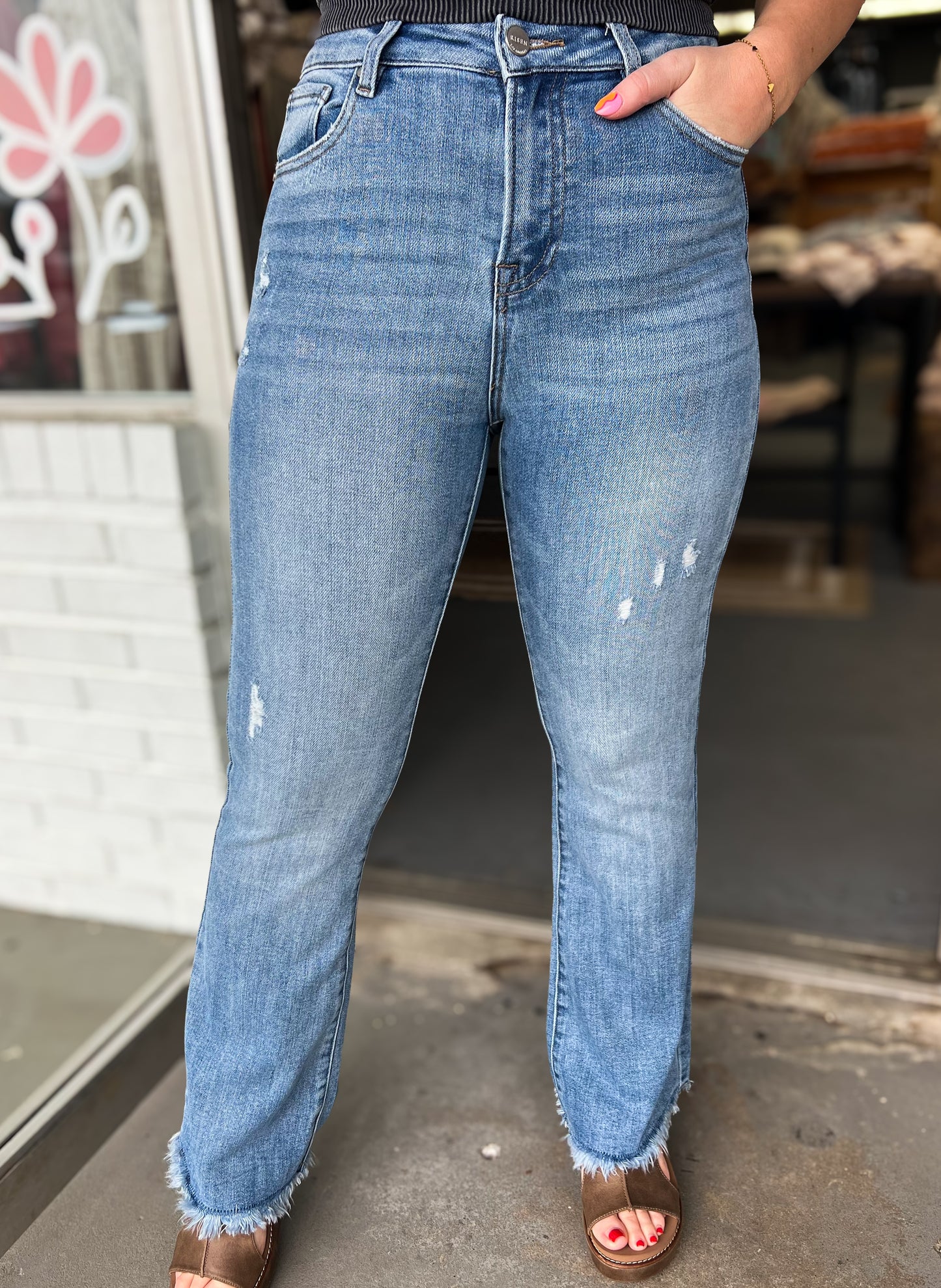 HR Bootcut Frayed Jeans