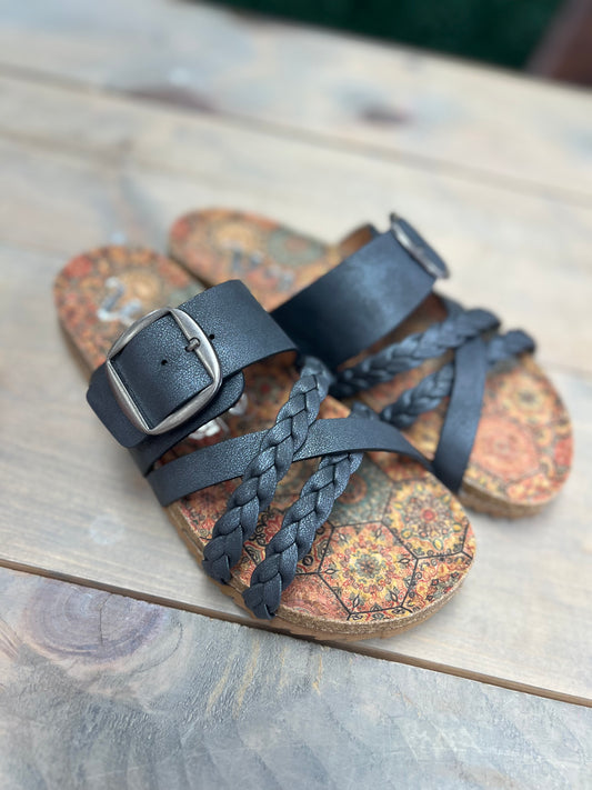 Nora Braid Sandals