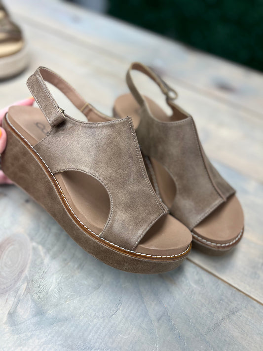 Carley Sandal
