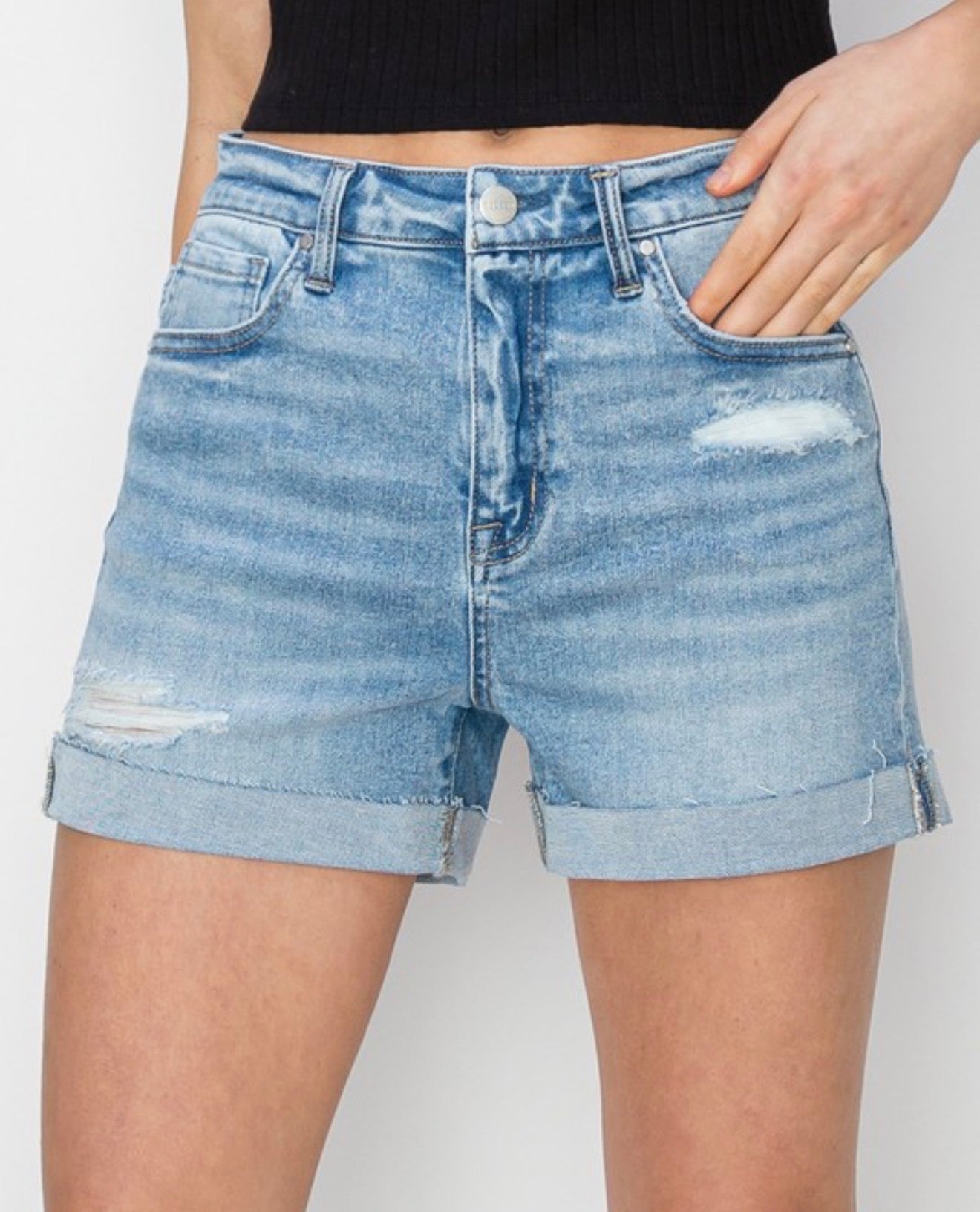 HR Risen Cuffed Shorts-Light