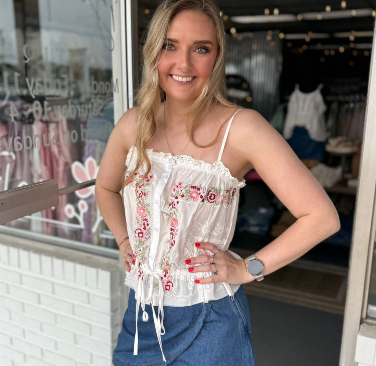 White Embroidery Flower Tank