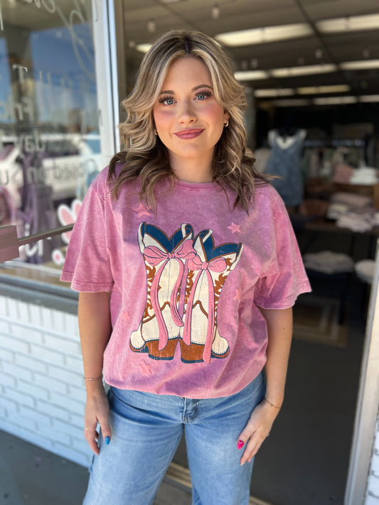 Bow Boots Tee
